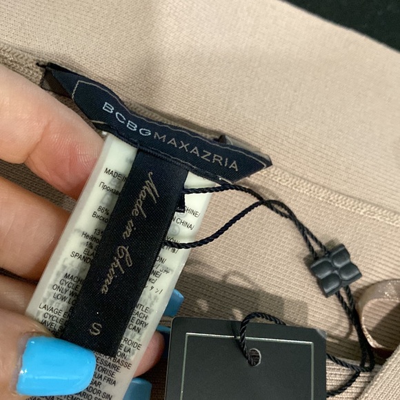 NWT BCBGMAXAZRIA
NATHALIA KNIT  BANDAGE PENCIL  SKIRT |Size SMALL & XS - Picture 4 of 5